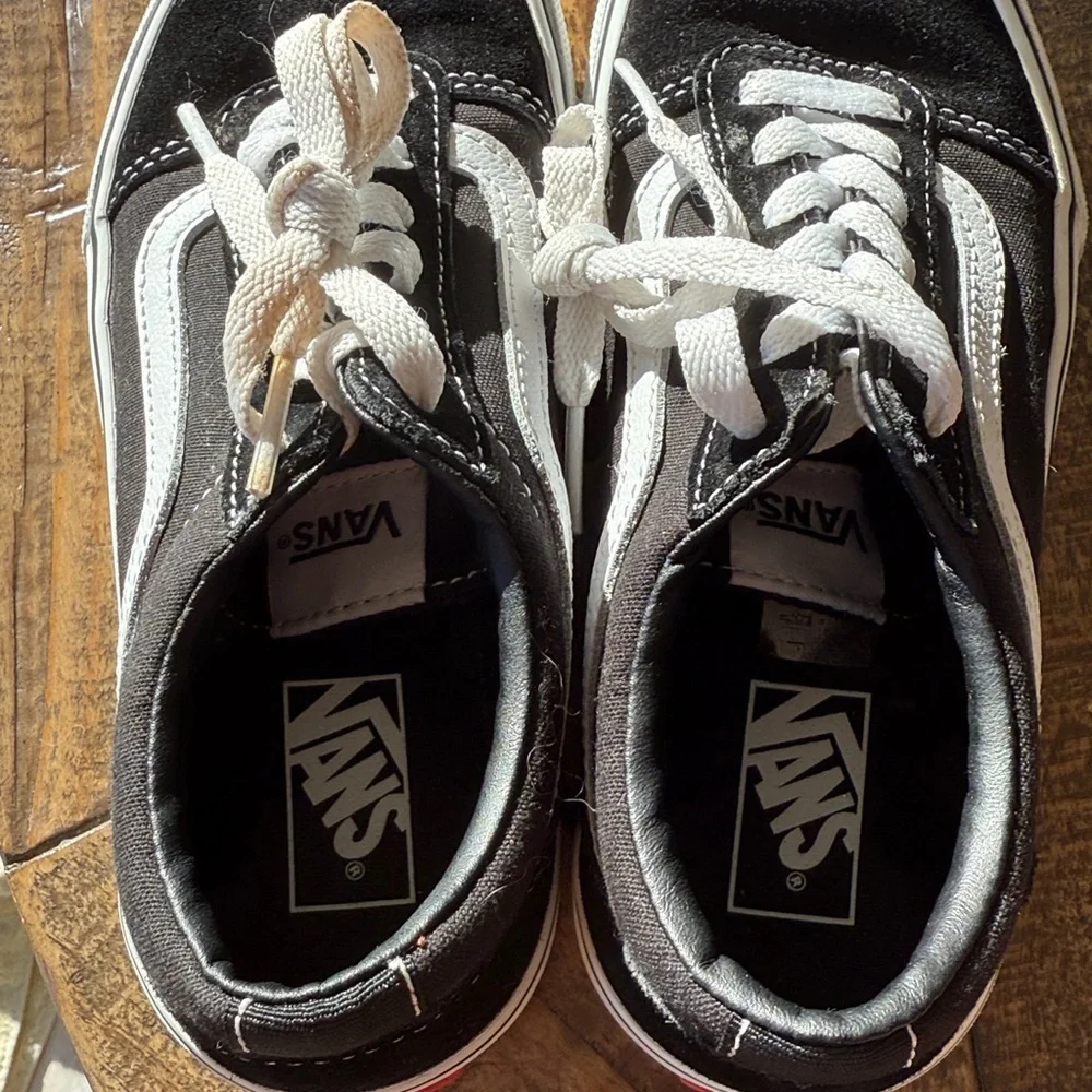 Vans Old Skool Black White Stripe Lace Up, youth sz. 3 - Picture 7 of 9